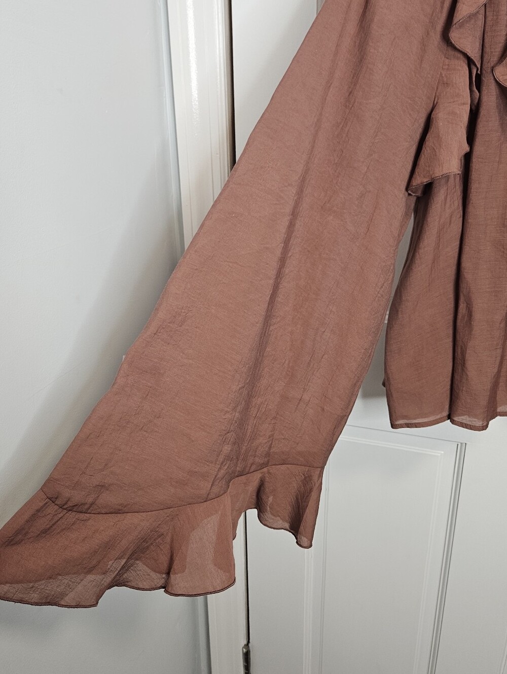 NWT H&M Rust Brown Ruffle Blouse L Boho Tie Neck Bell Sleeve Cottagecore Top - Picture 3 of 8